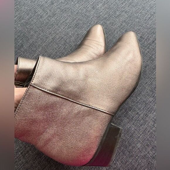 AQUATALIA Women’s Fuoco Weatherproof Leather Ankle Bootie Gold Size 37 - Picture 7 of 11